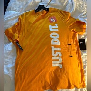 Orange Nike T shirt XL